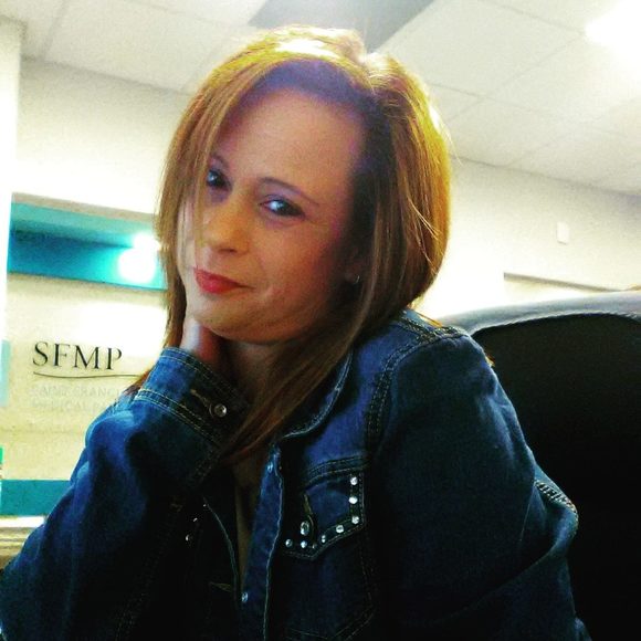 Meet your Posher, Leighann - Picture 1 of 1